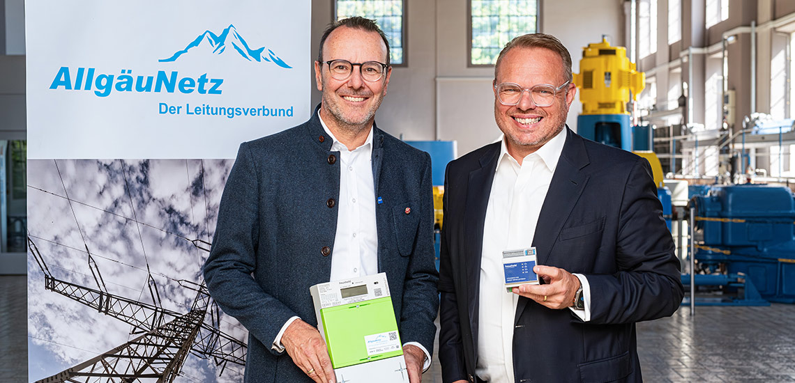 Kooperationspartner: Volker Wiegand (AllgäuNetz) und Bouke Stoffelsma (Hausheld) Foto: Mathias Sienz Kooperationspartner: Volker Wiegand (AllgäuNetz) und Bouke Stoffelsma (Hausheld) Foto: Mathias Sienz